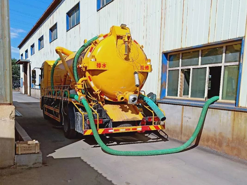 凤凰厂区化粪池清理